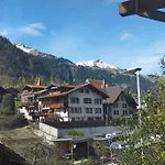 Apartment Zentral, Free Parking, Wifi, Naehe Bahnhof, Shops Frutigen