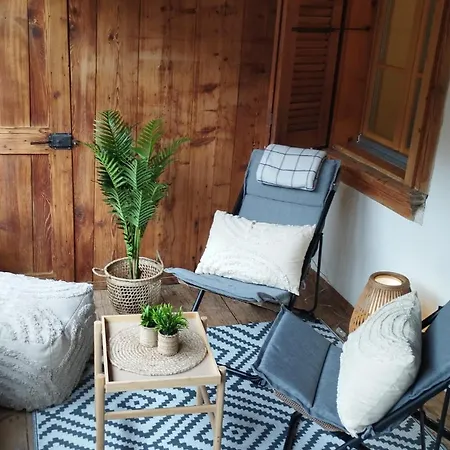 Zentral, Free Parking, Wifi, Naehe Bahnhof, Shops Apartment