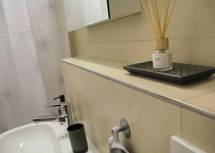 Zentral, Free Parking, Wifi, Naehe Bahnhof, Shops *