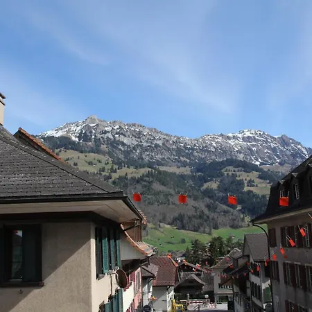 Zentral, Free Parking, Wifi, Naehe Bahnhof, Shops 公寓